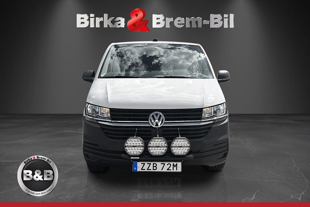 Volkswagen Transporter 2.0 TDI DSG drag+ värmare 150hk Långa modellen