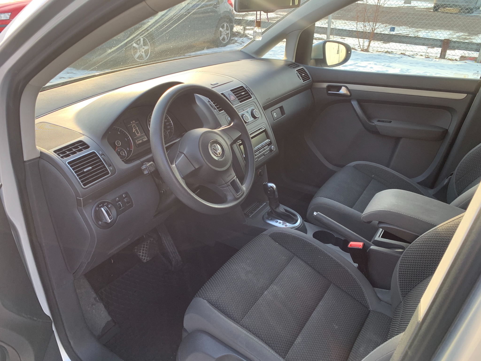 Volkswagen Touran 2013, bild 5/34