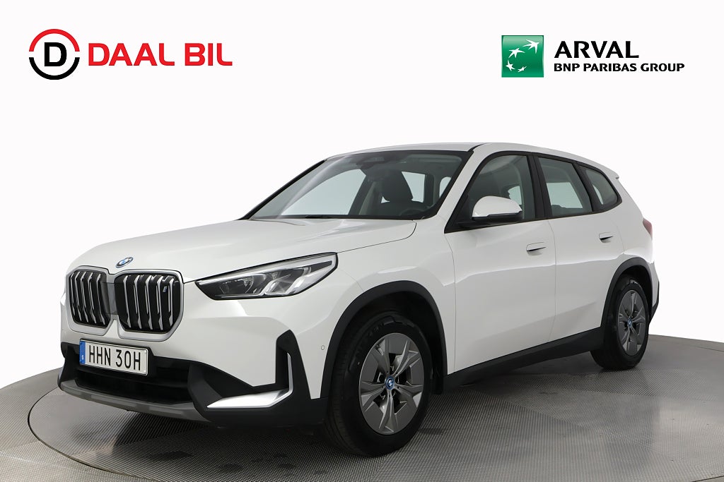 BMW iX1 xDRIVE30 64,7 kWh 306HK NAVI DRAG BACKKAMERA VÄRMARE