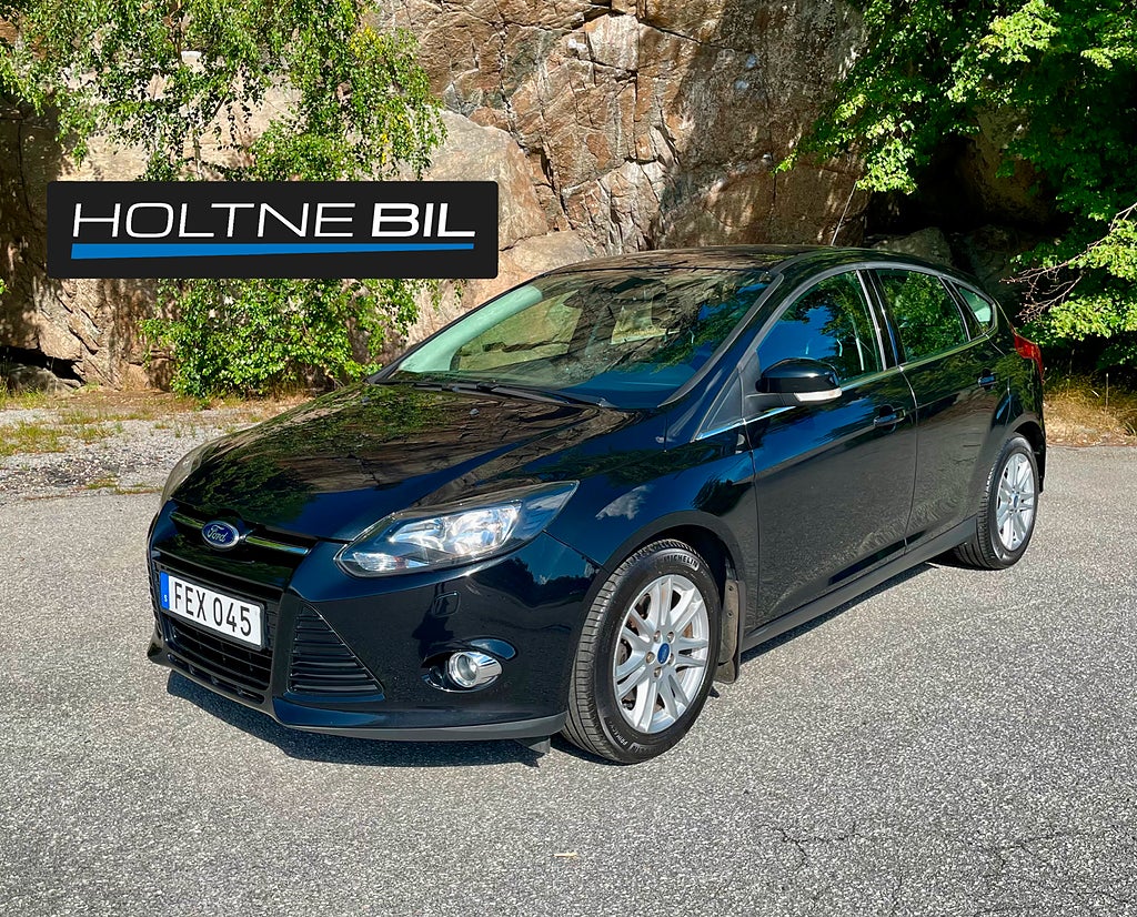 Ford Focus 5dr Titanium 1.6 Flexifuel (150hp) -Man