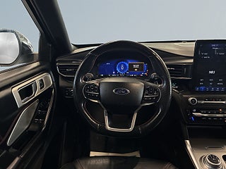 Ford Explorer Plug-In Hybrid SelectShift/VÄLUTRUSTAD/360/S&V-hjul – bild 9