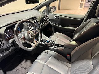 Halvkombi Nissan Leaf 11 av 24
