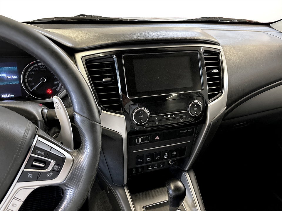 Bild på Mitsubishi L200 Dubbelhytt 2.2 Di-D 150hk Aut 4WD ELSTOL DRAG
