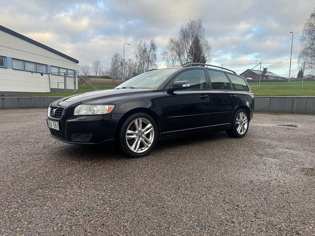 Volvo V50 T5 230hk Automat Momentum Euro 4, Finansiering
