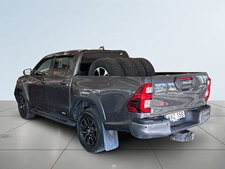 Toyota Hilux Dubbelhytt 2.8 4WD Invincible MOMS/JBL/360/Skinn/MoK