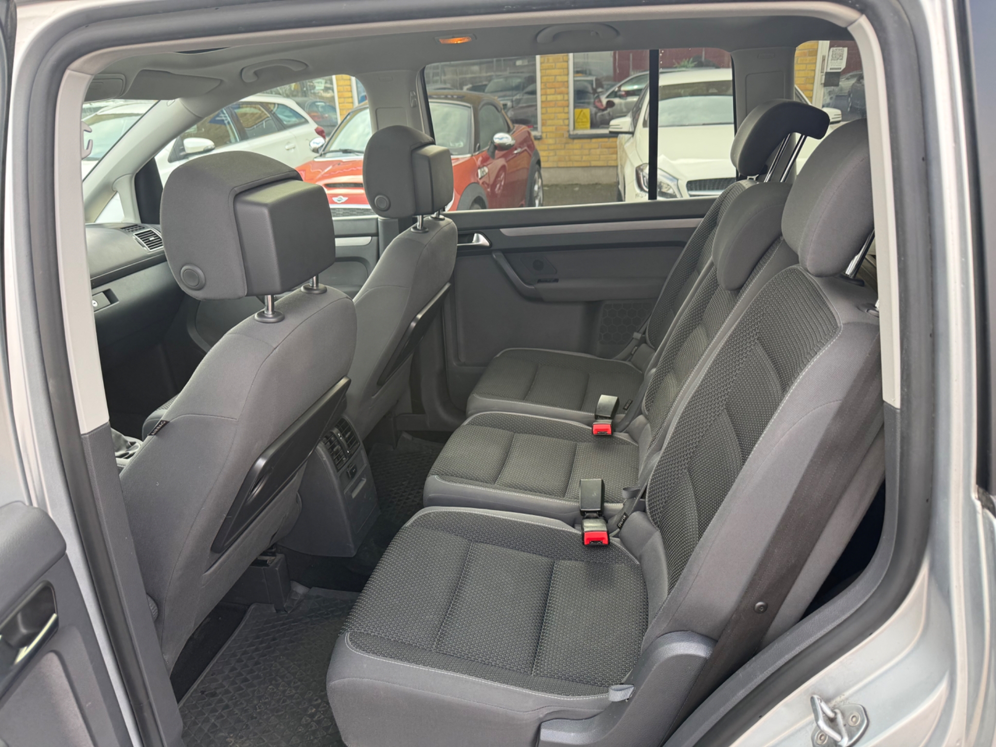 Volkswagen Touran 2013, photo 7/41