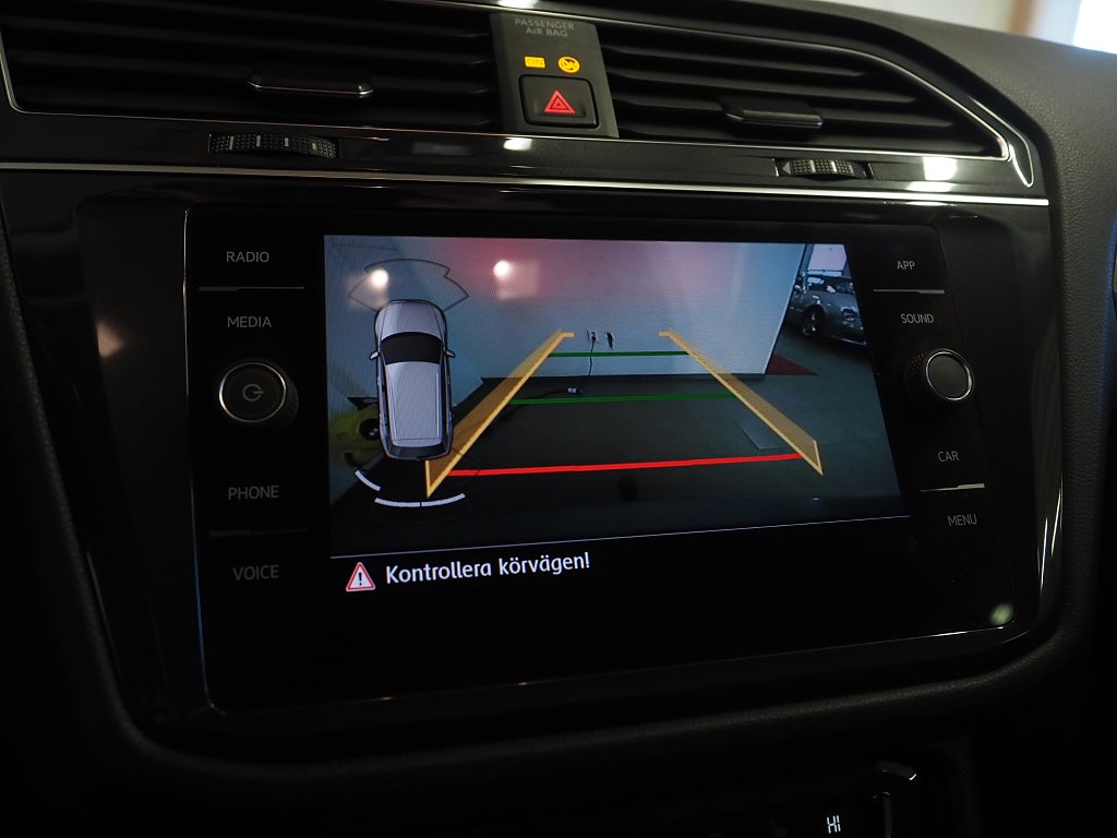 Volkswagen Tiguan Allspace 2.0 TSI 4Motion 190hk R-Line P-Värm Drag B-Kam