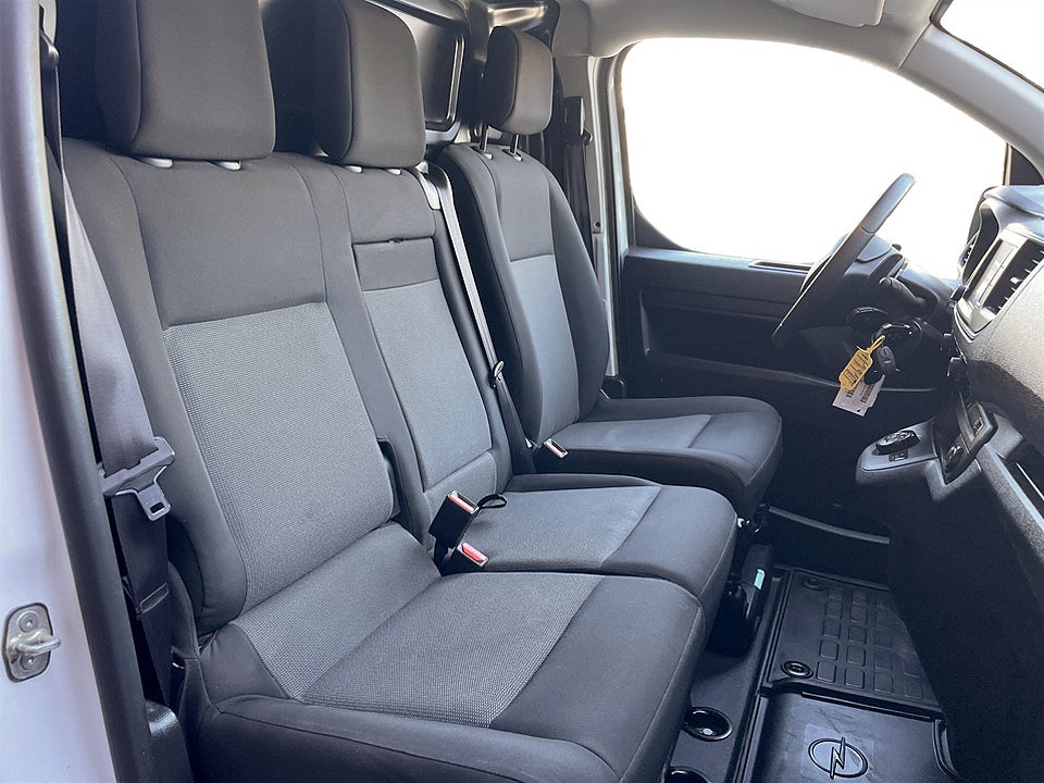 Bild på Opel Vivaro Business 2.0 BHDi 145hk Aut L3 DRAG VÄRMARE FJÄRR