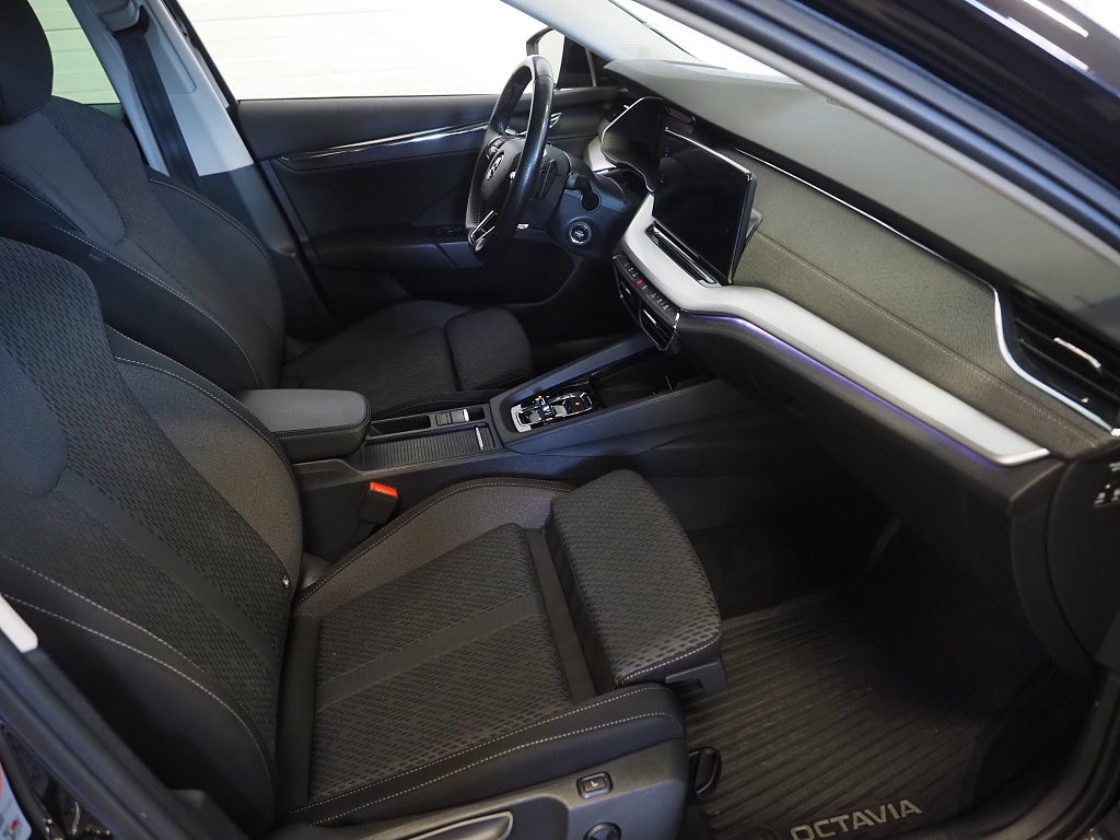 Skoda Octavia iV 204hk DSG PHEV Style | Drag | Backkamera | Värmare | 2022
