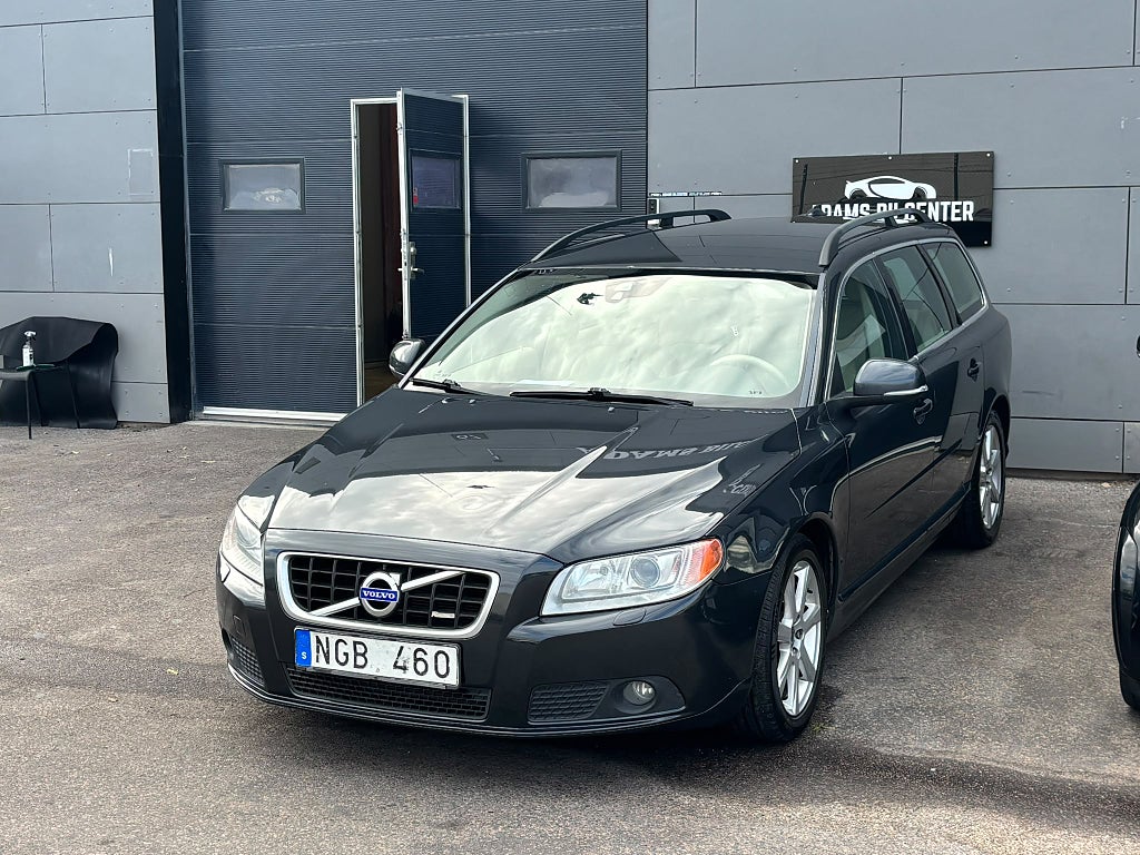Volvo V70 D2 Momentum ny besiktigad \ ny kamrem sats