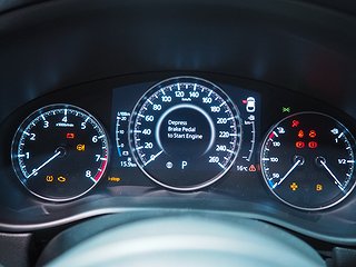 SUV Mazda CX-30 18 av 21