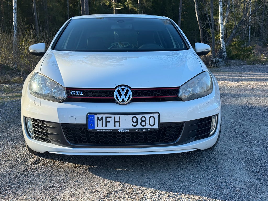 Volkswagen Golf 5-door GTI 2.0 TSI GTI Euro 5