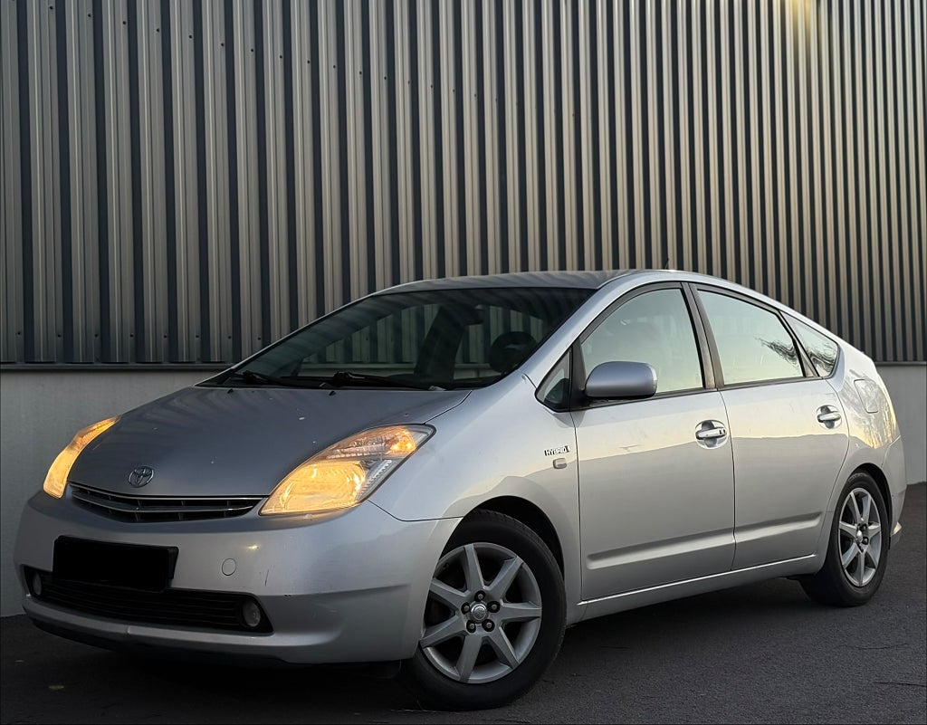 Toyota Prius 420KR/MÅN 1.5 VVT-i + 3CM CVT !!!NY-BES & NY SERV!!!!