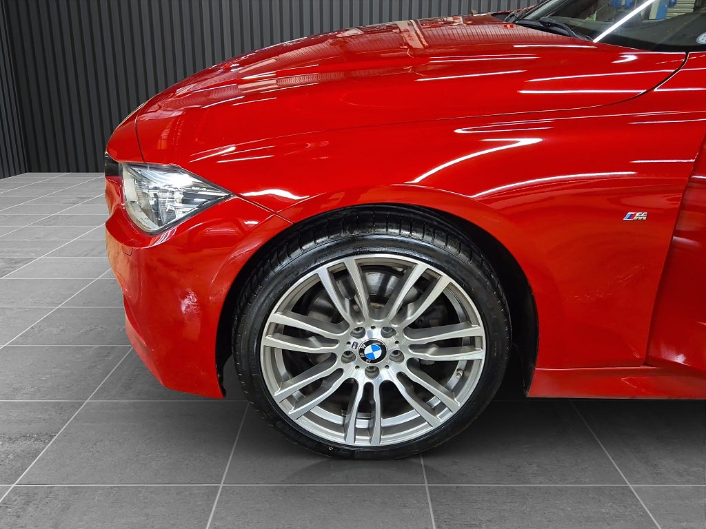 BMW 330i 2017 - miniatyr 17