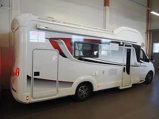 Husbil-halvintegrerad Kabe TM RX 780 LT 3 av 20