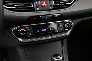 Halvkombi Hyundai i30 22 av 30