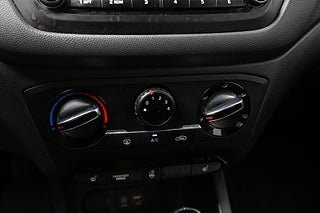 Halvkombi Hyundai i20 19 av 23