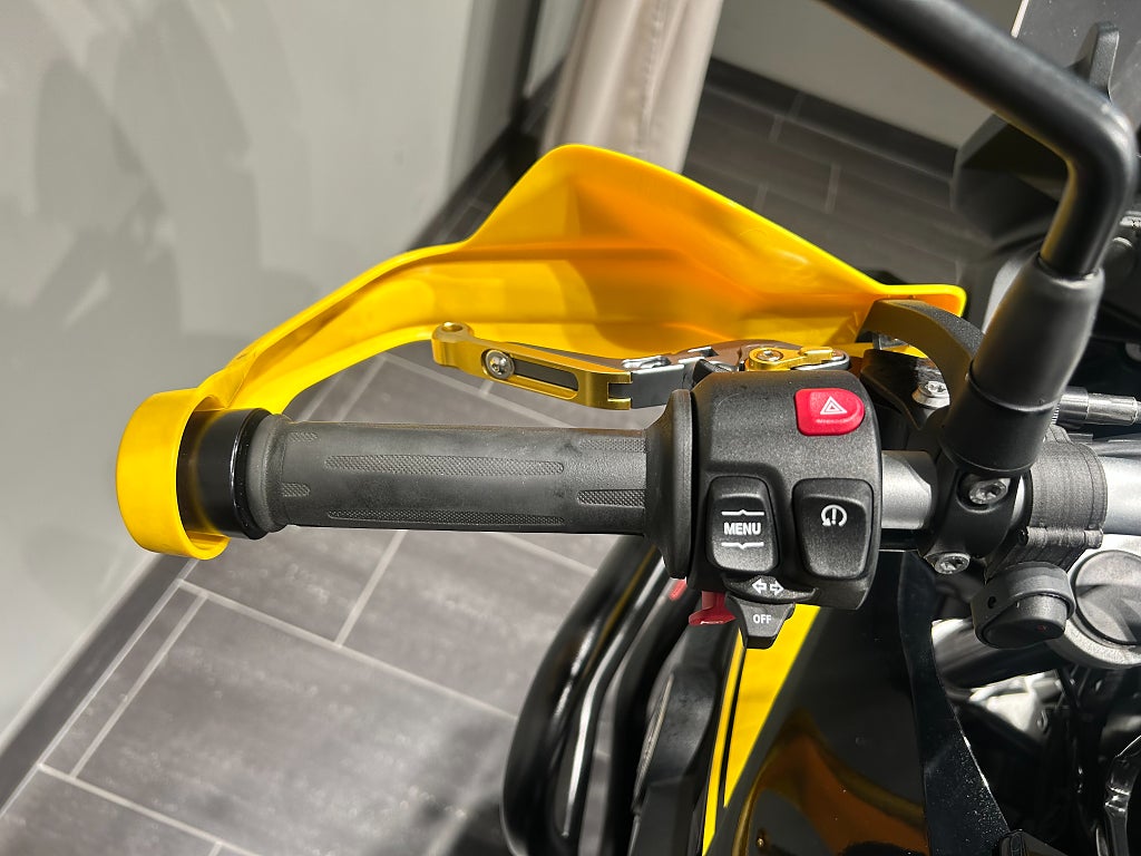 BMW F750GS 3,45%/40th Anniversary/Chassisänkt/Vario-väskor/Bågar
