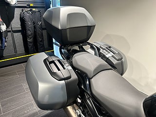 BMW R1250R Opt719/Akra/Kolfiber/Väskor/Hugger