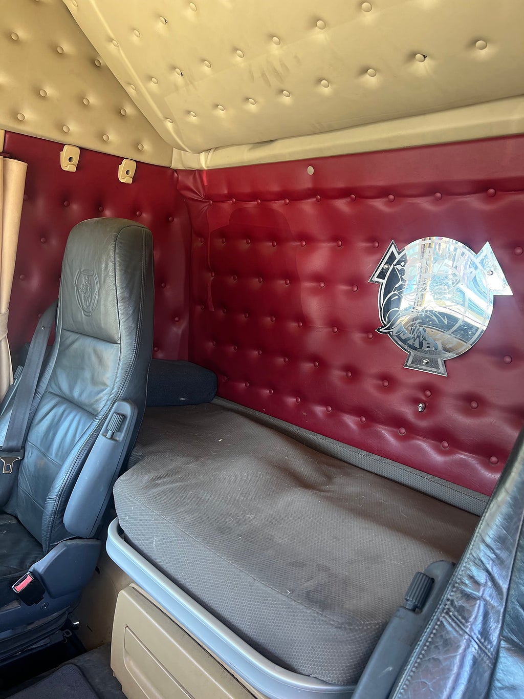 Scania R560 V8 6x4 Lastväxlare, Tandem