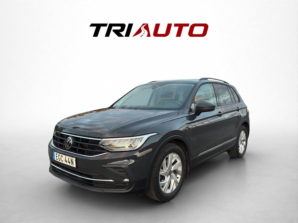 Volkswagen Tiguan 1.5 TSI Moms P-Värmare Dragkrok Navigation Backkamera