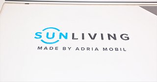Husbil-halvintegrerad Sun Living S75 SL  7 av 25