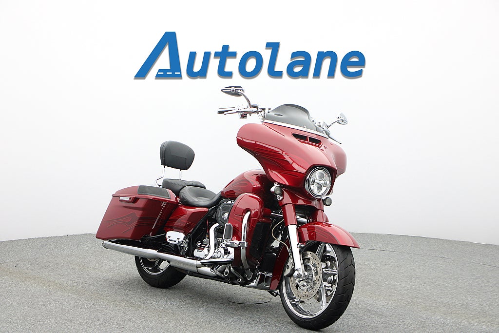 Harley-Davidson Street Glide CVO* Sommarkampanj 4,99%