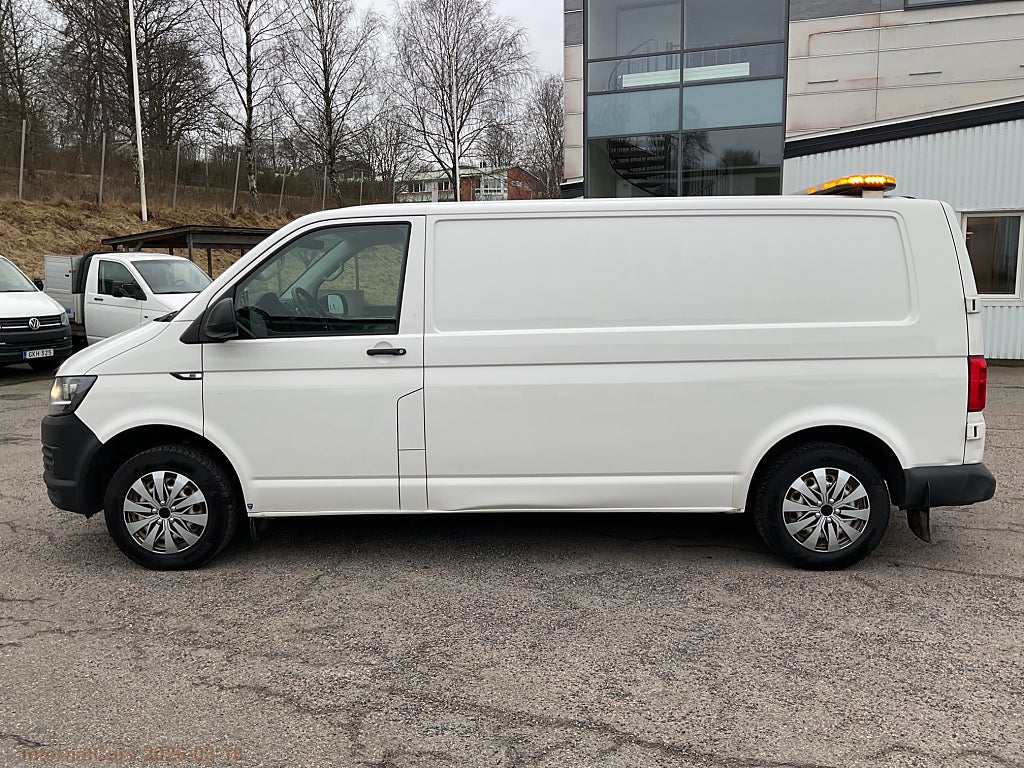 Volkswagen Transporter VI SÖKER OCH KÖPER 4M MED MOMS FÖR EXPORT