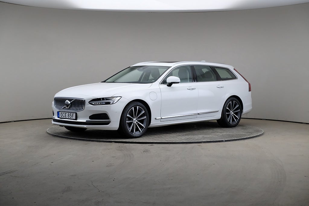 Volvo V90 Recharge T6 340hk AWD Inscription Läder Pano Drag