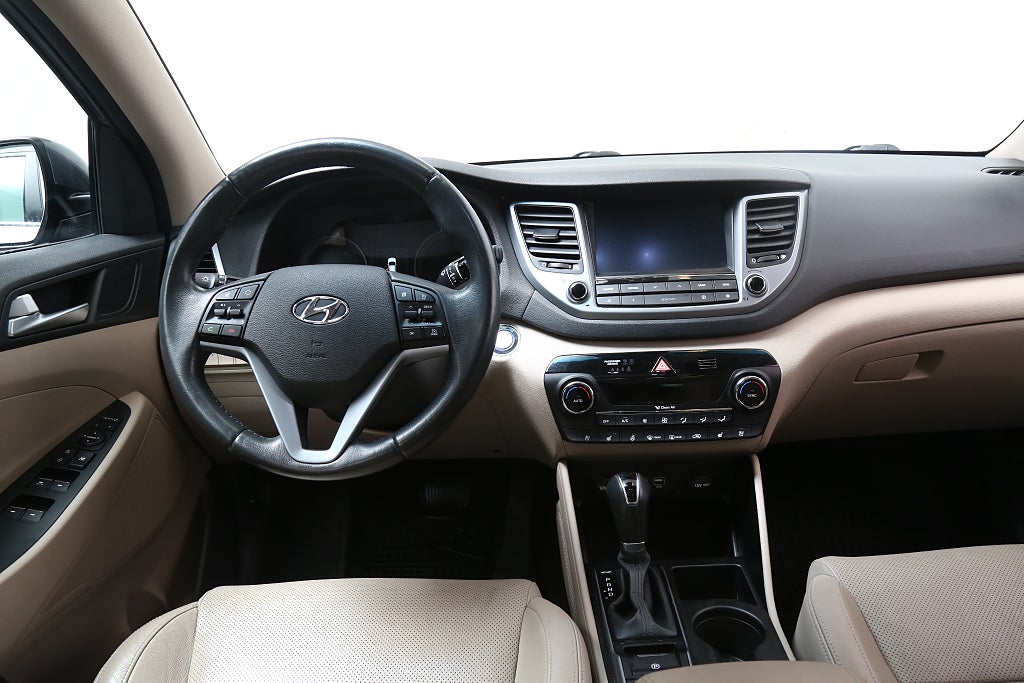 Hyundai Tucson 1,6 T-GDI 177hk  Premium AWD Aut Navi Skinn Pano Drag