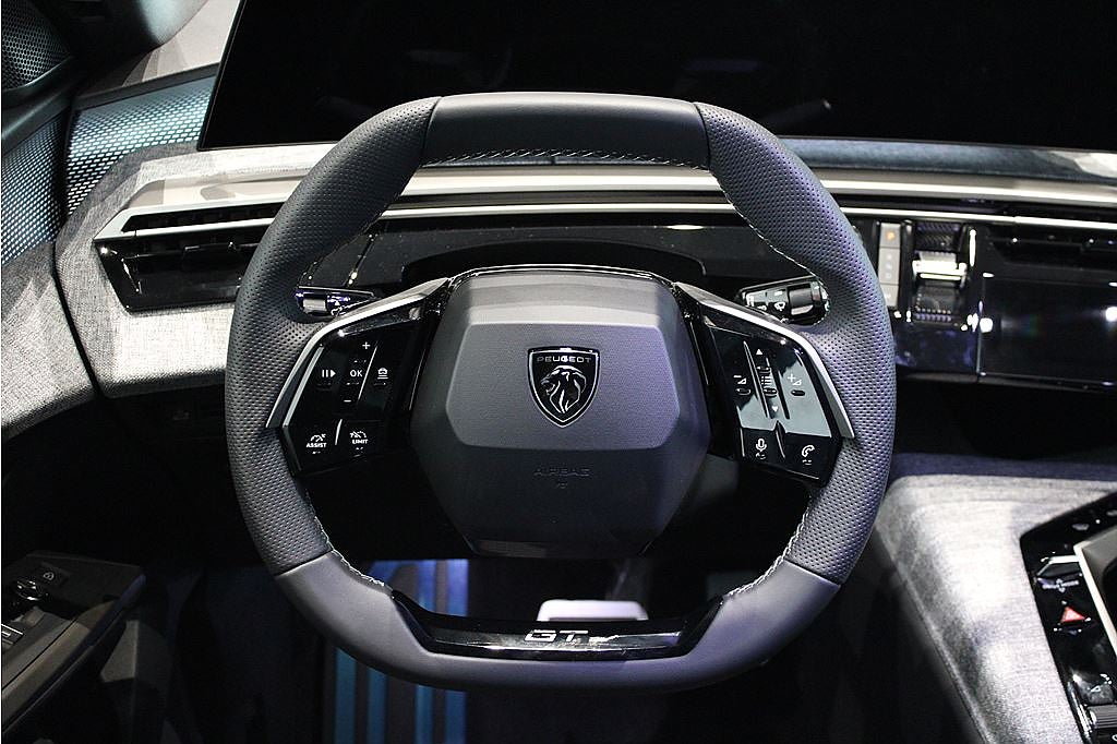 Bild på Peugeot 5008 GT Hybrid - DEMO