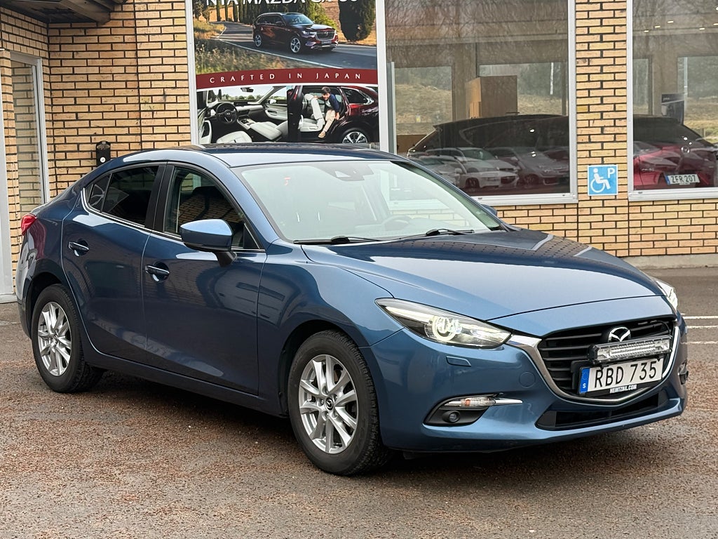 Mazda 3 Sedan Vision 2.0 SKYACTIV-G | V-hjul | Lågmilare