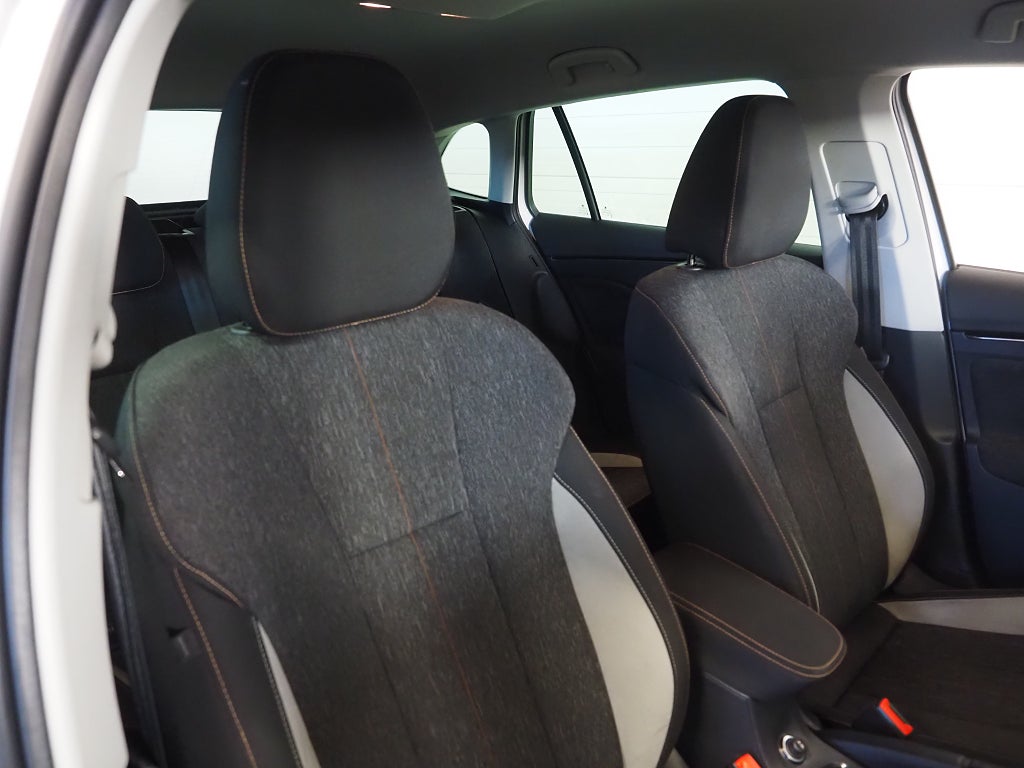 Skoda Scala 1.0 TSI 110hk Style Automat Carplay 17" 2021