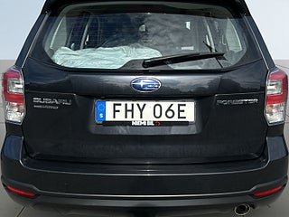 Subaru Forester 2.0 4WD Drag/MoK-Värm/Kamera/S&V-Hjul/Full servad – bild 12