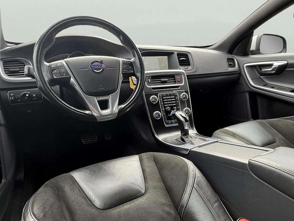 Volvo V60 D4 Geartronic R-Design  - miniatyr 13