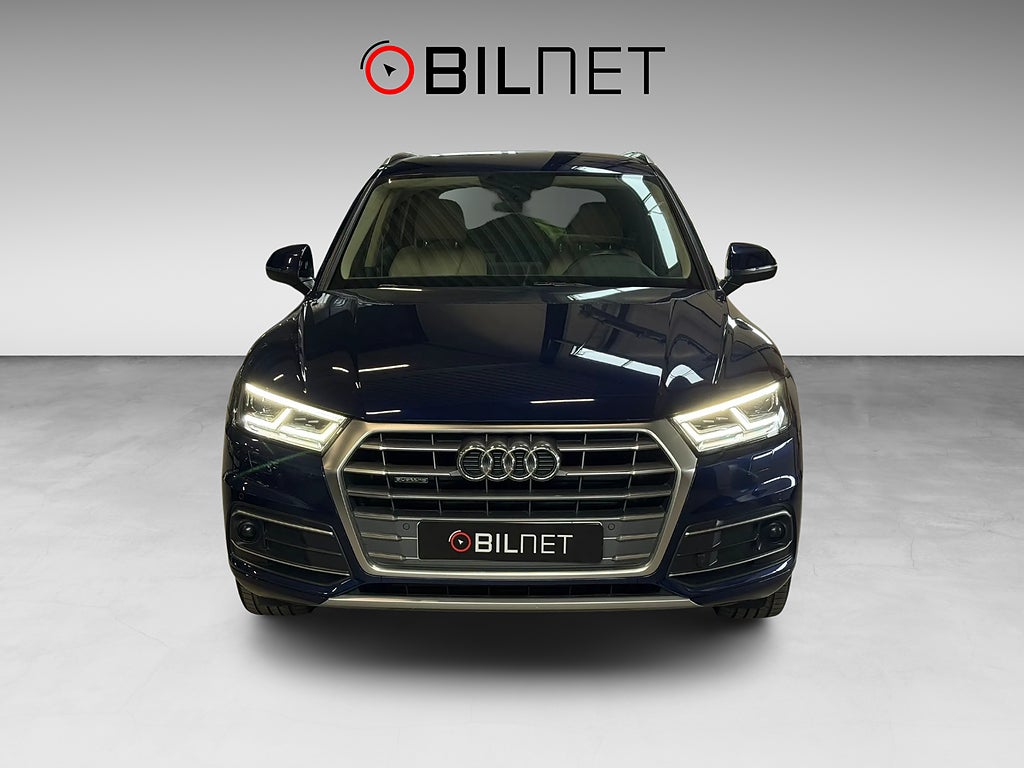 Audi Q5 2.0 TFSI Q 252hk Luftfjädring 20" B&O Drag Kamera ACC