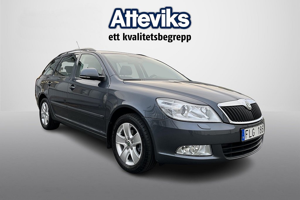 Skoda Octavia Kombi TSI 122 Elegance Drag/Nyservad/1ägare