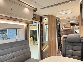 Husbil-integrerad Kabe IMPERIAL 910 T 14 av 31