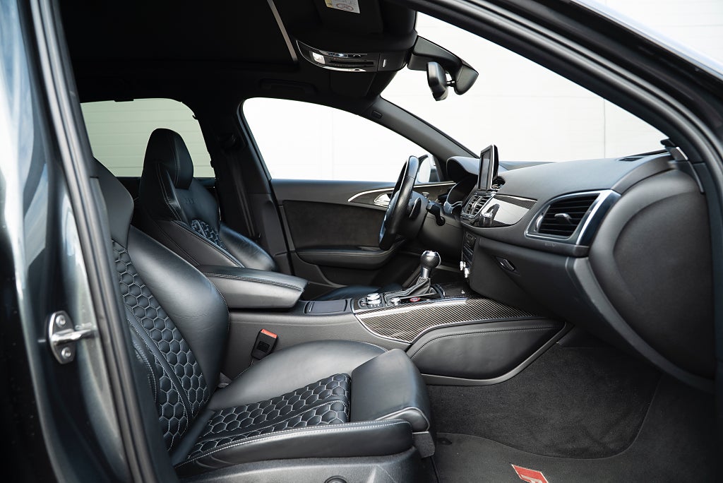 Audi RS6 2016 - miniatyr 12