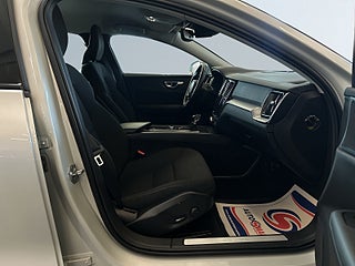 Volvo V60 Cross Country D4 AWD Momentum S&V-hjul/Kamera/Carplay/Handsfree/Dvärm