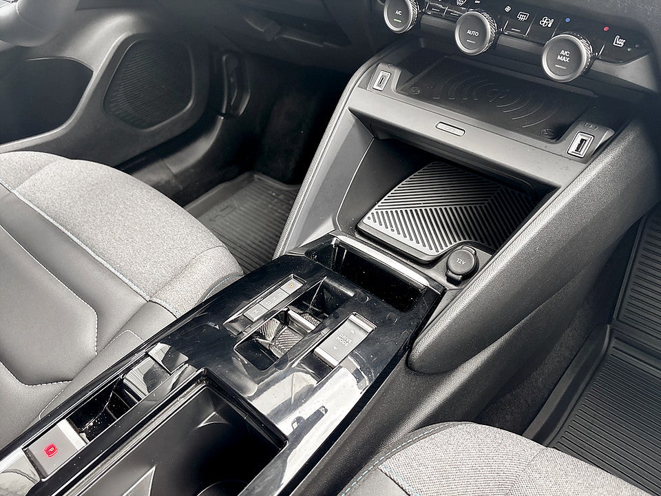 Bild på Citroën C4 Shine 1.2 PT 130hk Aut B-KAMERA NAVI