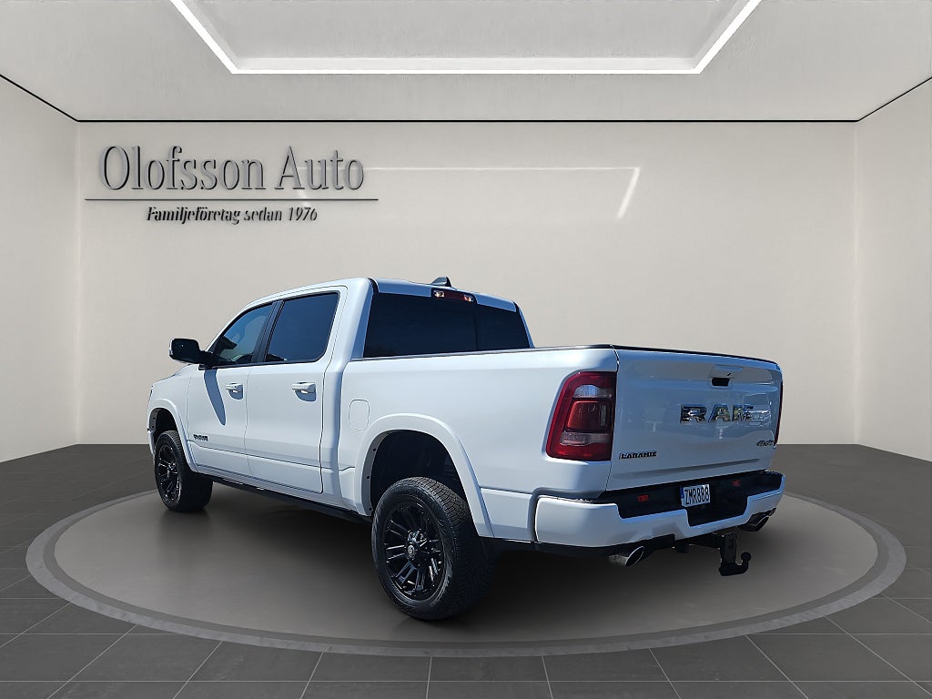 Dodge Ram 1500 Crew Cab LARAMIE 4X4 401 hk - bild 4