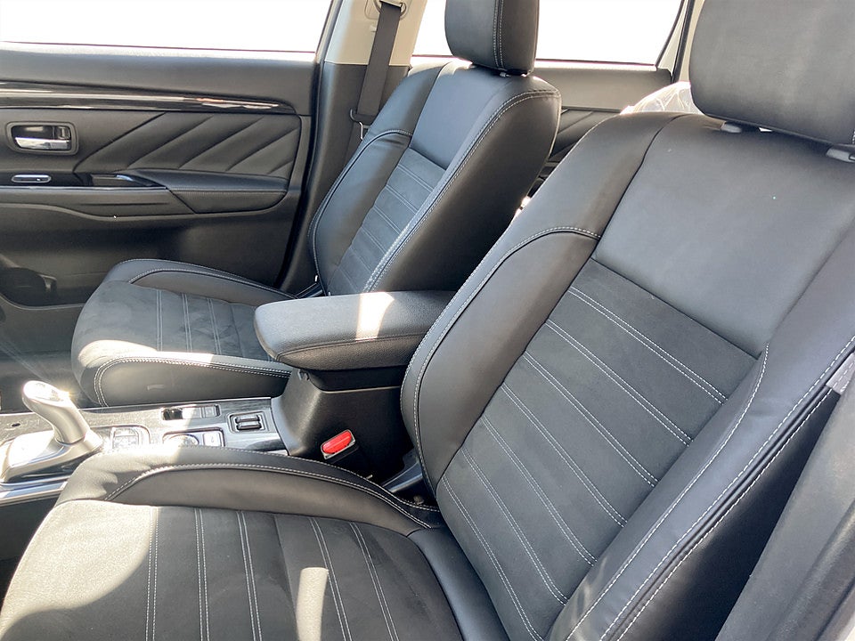 Bild på Mitsubishi Outlander Fleet Edition PHEV 203hk Aut 4WD B-KAMERA DRAG CARPLAY