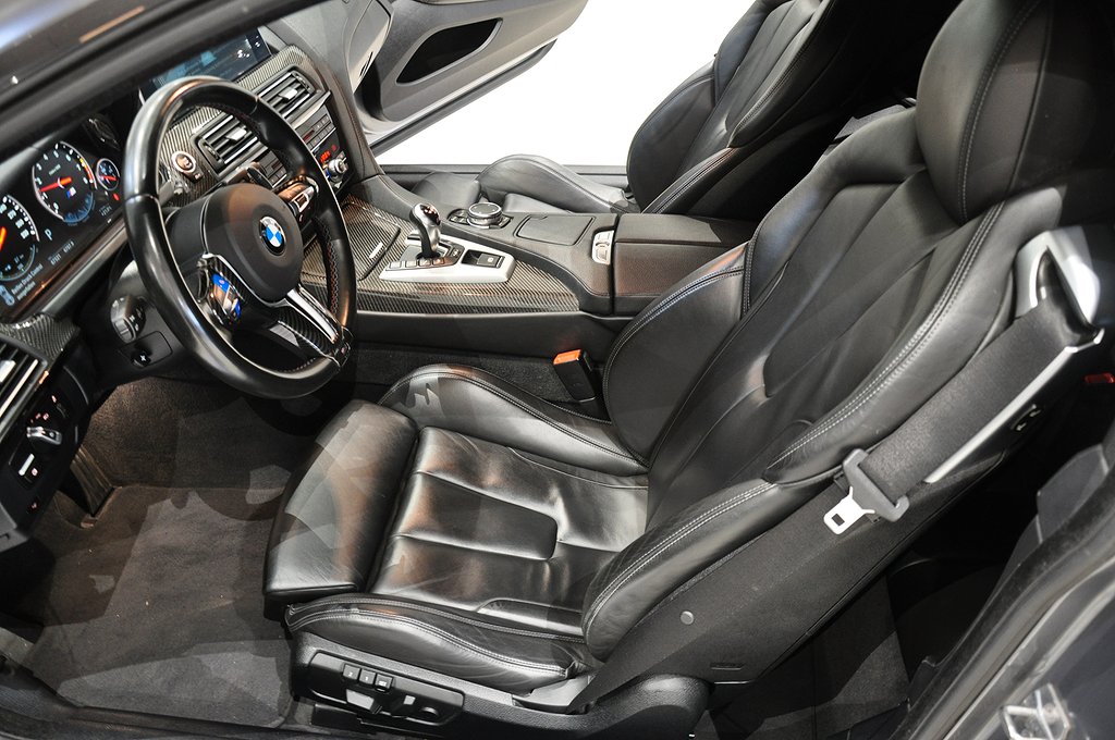 BMW M6 Coupé 560 hk Karbon Soft close
