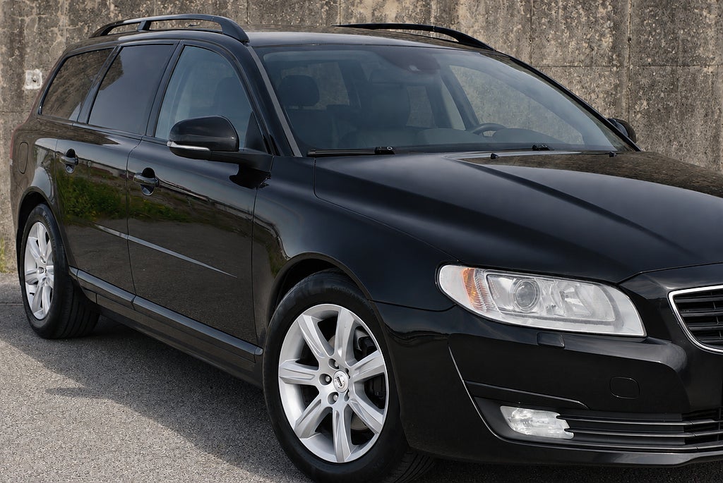 Volvo V70 D4 AWD Dynamic Edition|Drag|Värmare|Rattvärme|