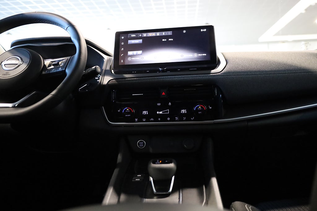 Nissan Qashqai 1.3 DIG-T XTRONIC-CVT Kamera CarPlay Keyless 2025