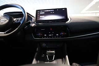 SUV Nissan Qashqai 16 av 25