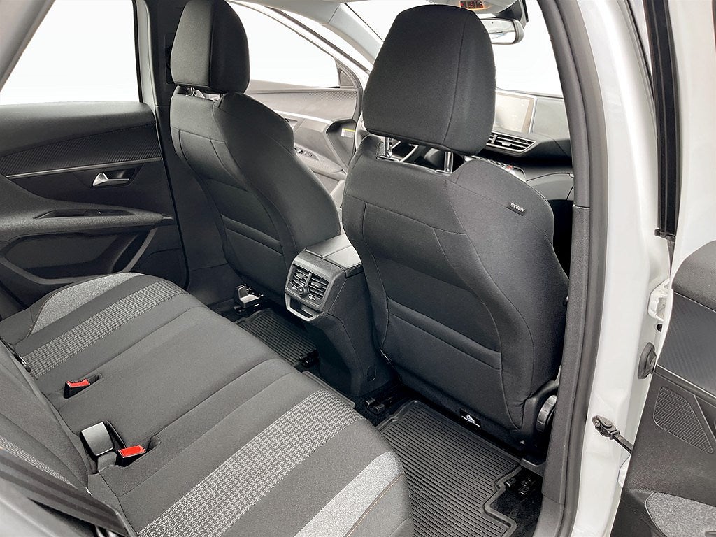 Bild på Peugeot 3008 Active Pack 1.2 PT 130hk - B-KAMERA, CARPLAY