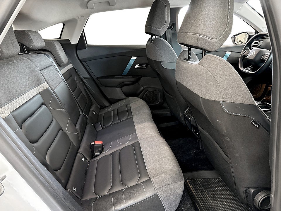 Bild på Citroën e-C4 Shine 50kWh 136hk Aut B-KAMERA CARPLAY