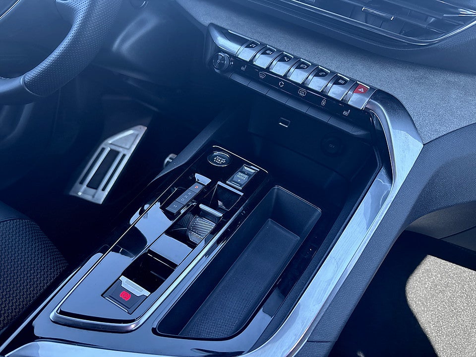 Bild på Peugeot 3008 GT 1.2 PT 130hk Aut CARPLAY